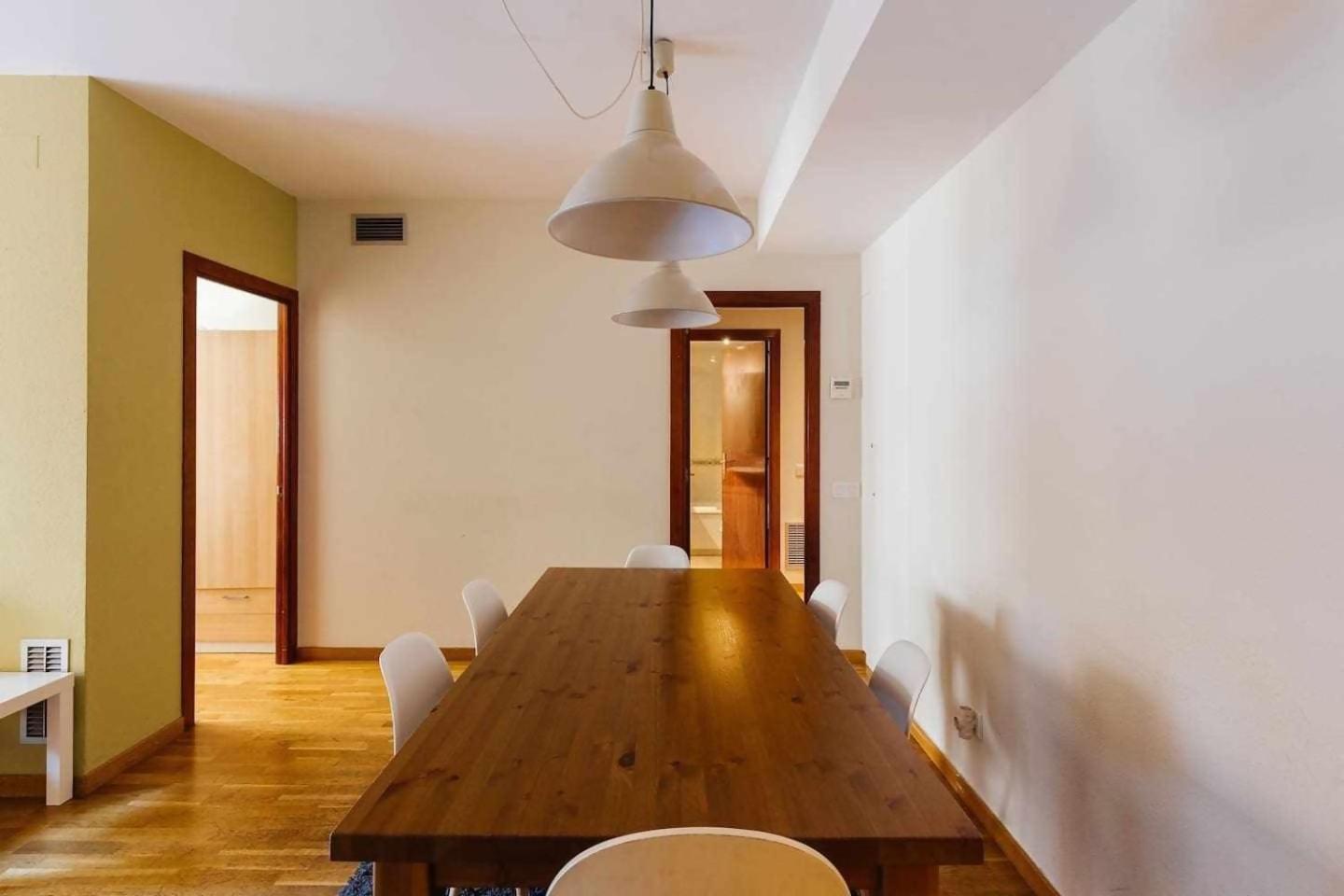 Appartement Comfortable 4 2bath W Balcony